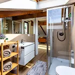 Charming Barolo Wine Loft Pensionat 3*