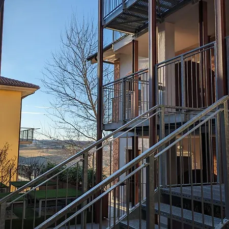Charming Barolo Wine Loft Konukevi 3*