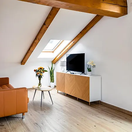 Charming Barolo Wine Loft 3* Monforte dʼAlba